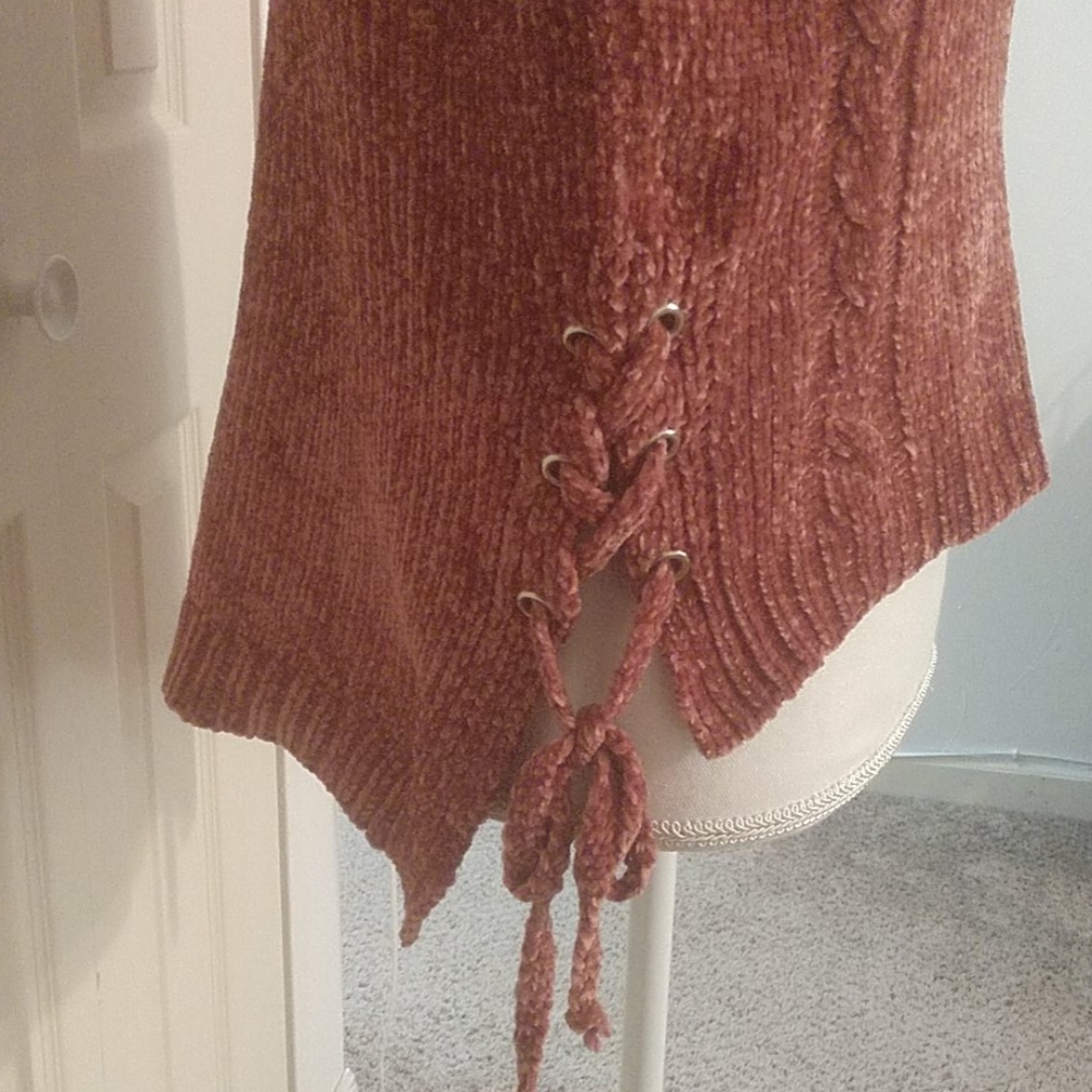 Sweater - Picture 2 of 3